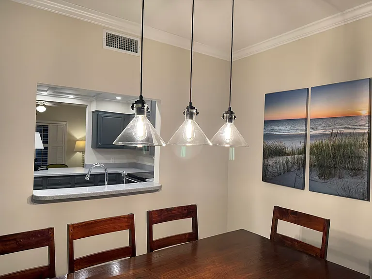 701 Beach Ave #203 — Photo 11