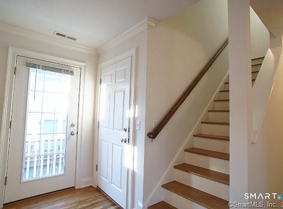 3rd image of 44 Stuart Ave APT B4