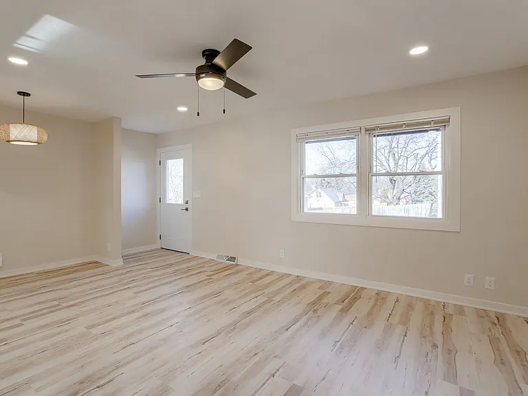 12455 Weir St — Photo 5