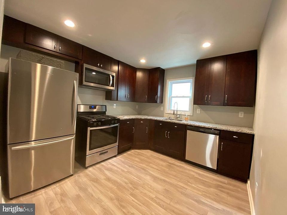 ellis kitchen 2