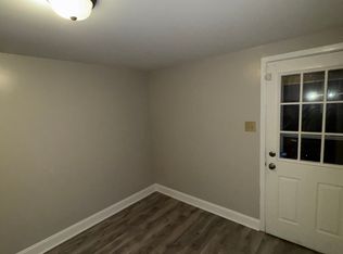 1422 E Sedgefield Dr, Winston Salem, NC 27107