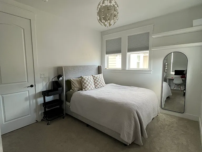 Queen Bedroom