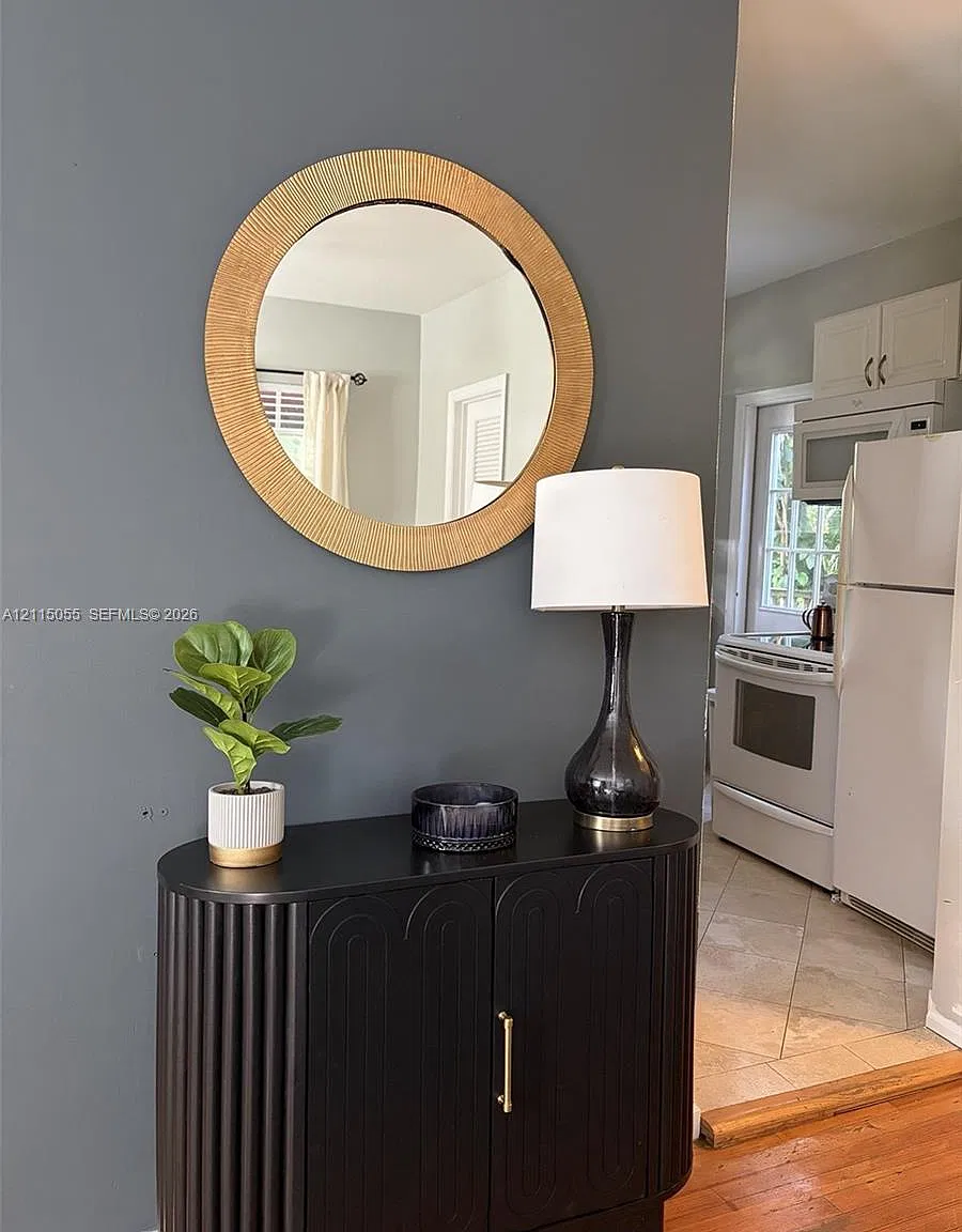 Biscayne Park Estates — Photo 4
