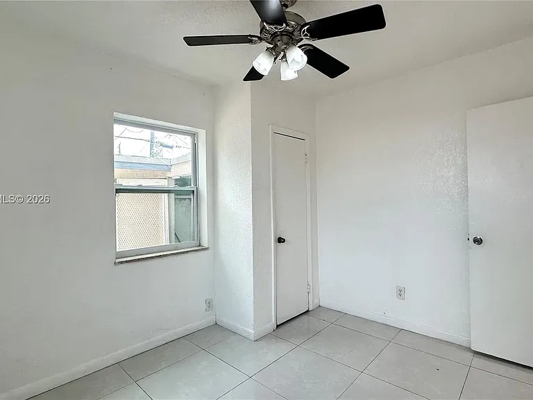 2220 Charleston St #2 — Photo 9