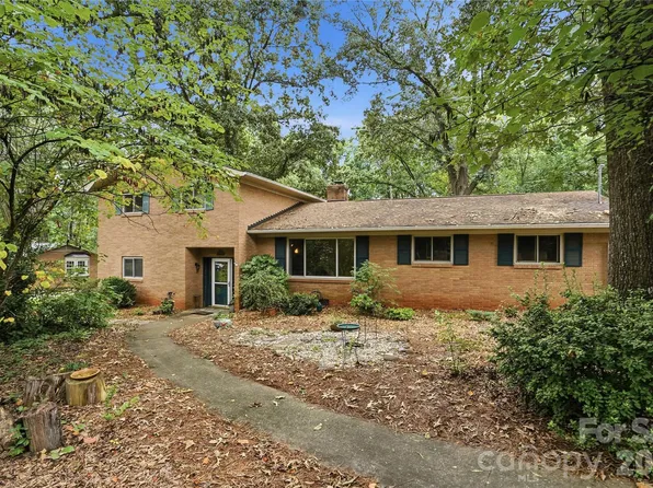 4819 Carousel Dr, Charlotte, NC 28212