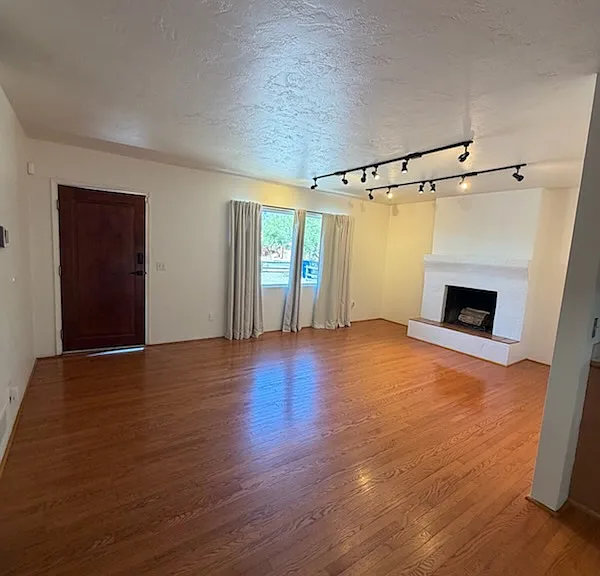 1290 E Allen Rd — Photo 7