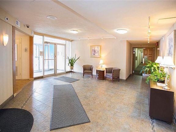 5th image of 11850 Edgewater Dr APT 122