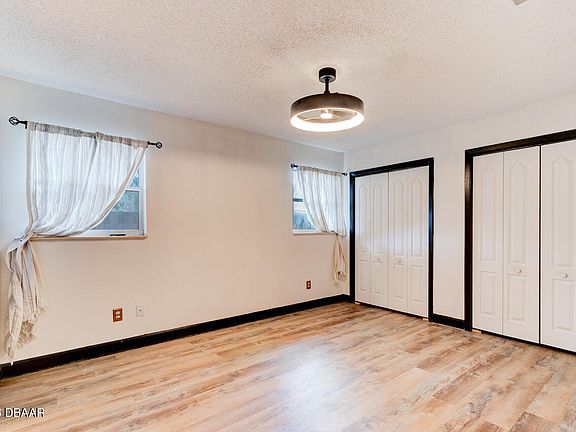 5th image of 119 Bigelow Dr