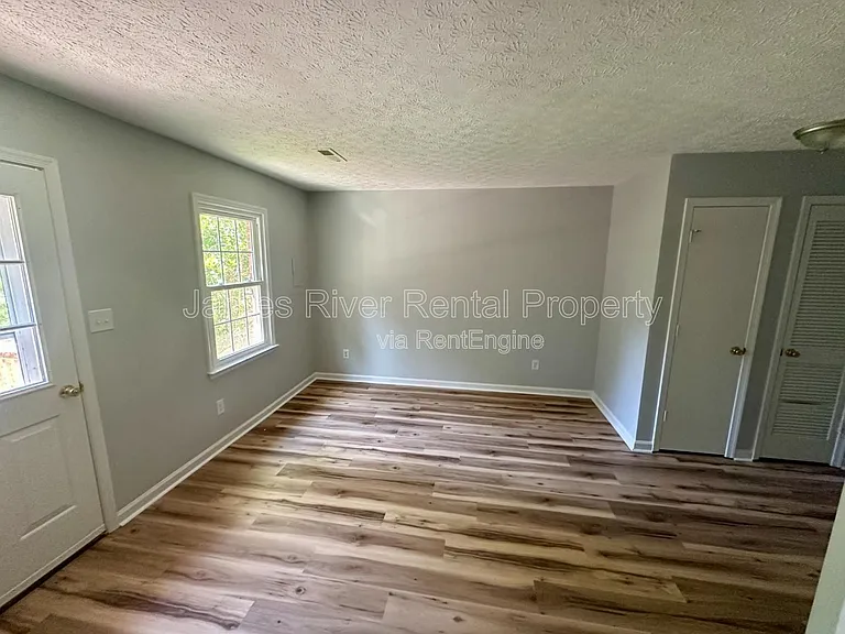 105 Daniel St #C — Photo 6