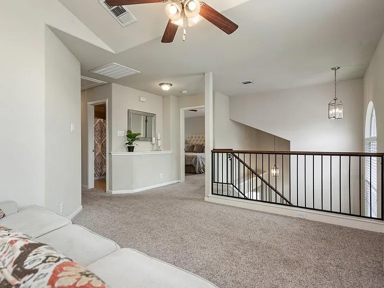 11217 Persimmon Gap Dr — Photo 7