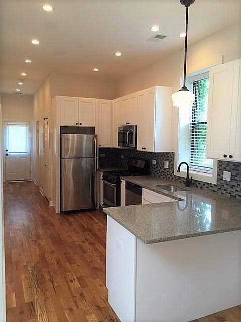 1st image of 234 W Willow St #2