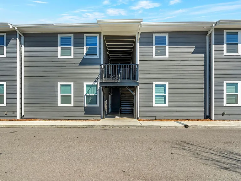 Hickory Lofts — Photo 31