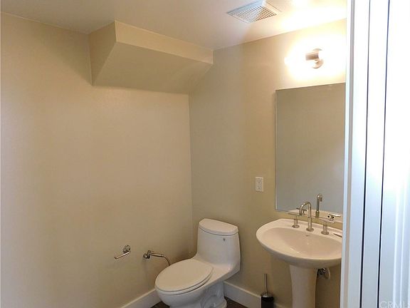 4th image of 11815 Laurelwood Dr Unit 11