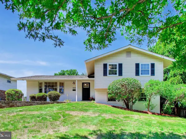 11832 Enid Dr, Potomac, MD 20854