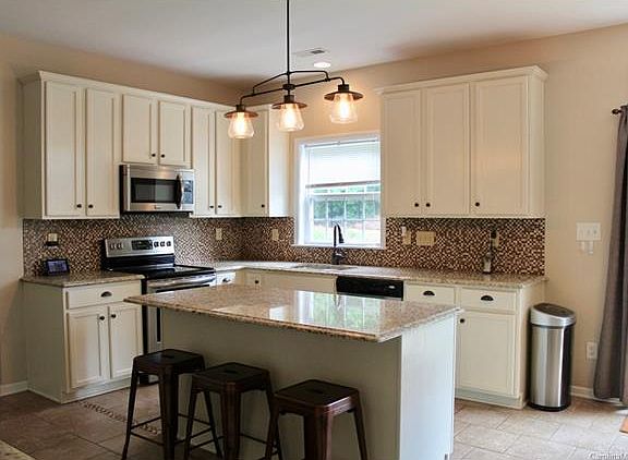 4th image of 4016 Indian Hills Ln