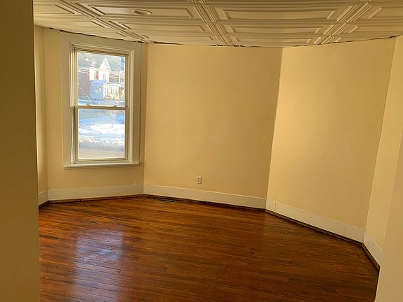 5th image of 1301 Market St #1