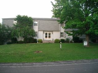 205 Sycamore Dr, Brookfield, MO 64628