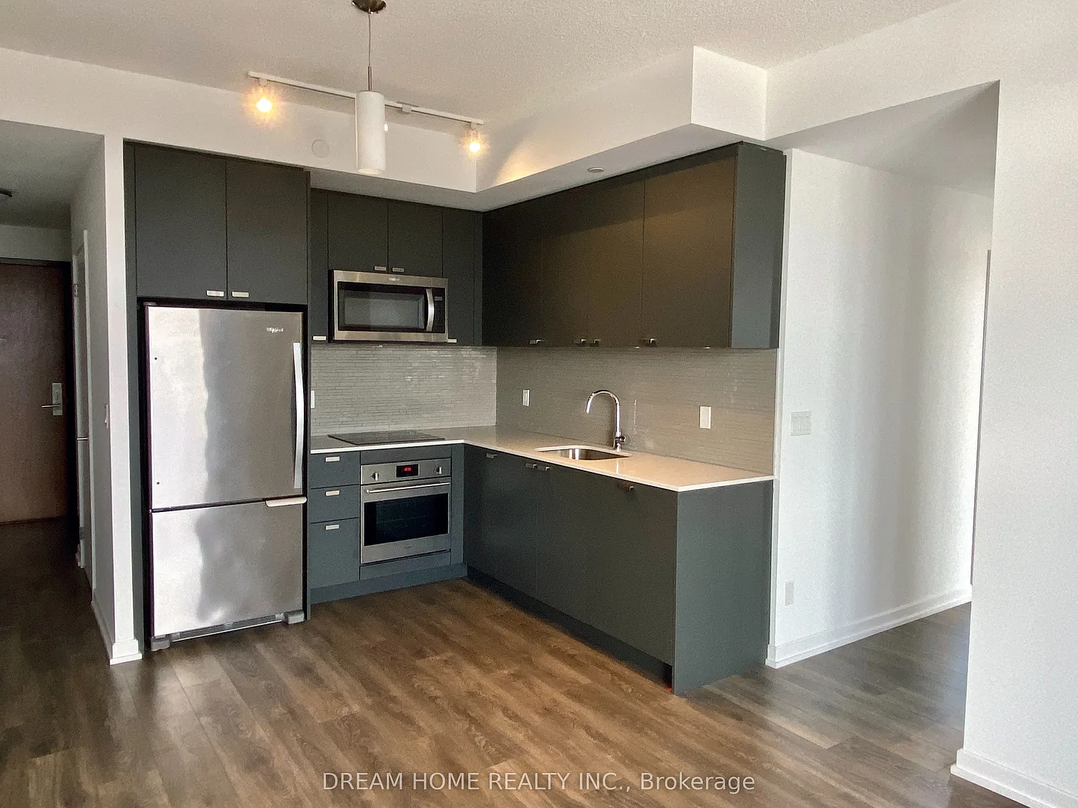 2 bed, $2,680 — Photo 2