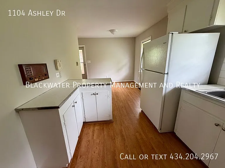 1104 Ashley Dr — Photo 5