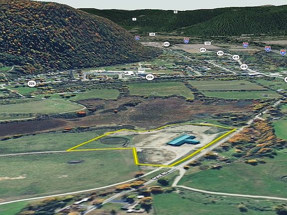 2nd image of 6116 Robie Rd