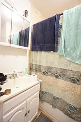 Rented by Rennit Inc.