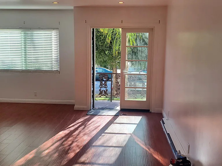 312 N Louise St #108 — Photo 34