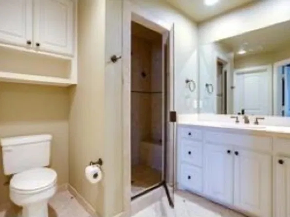 3430 McFarlin Blvd APT 3, University Park, TX 75205