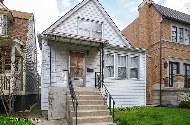 1st image of 2152 W Waveland Ave