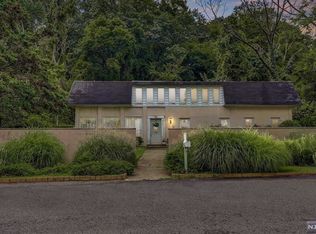 52 Cedar Cliff Ave, Haledon, NJ 07508