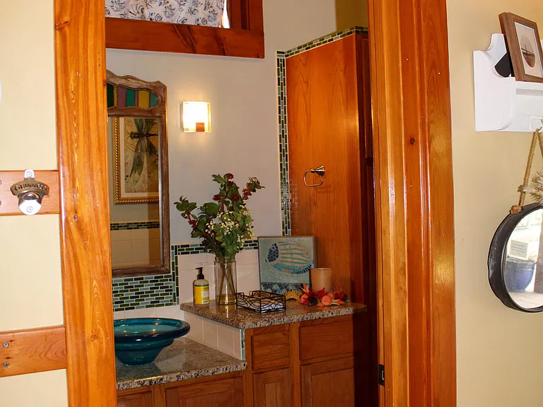 100 Peterson Ct — Photo 10