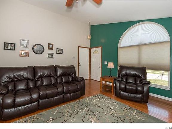 5th image of 460 Seton Hall Ct