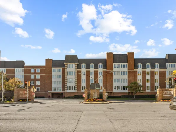 50 Lake Blvd APT 667, Buffalo Grove, IL 60089