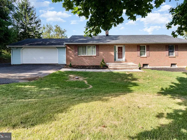 4 S Fileys Rd, Dillsburg, PA 17019