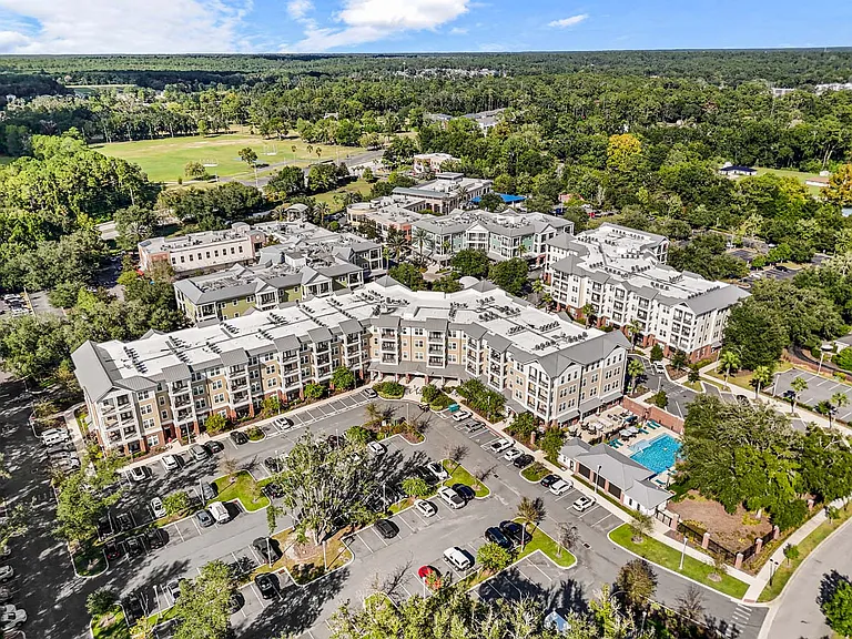 Flats at Tioga Town Center — Photo 25