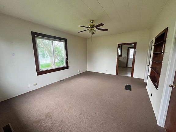 4th image of 305 W Harrison St