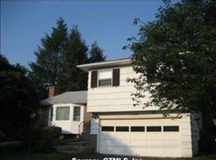 64 Hamlin Dr, West Hartford, CT 06117