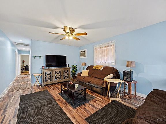 3rd image of 203 Center St