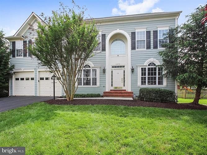 1st image of 42879 Glyndebourne Ct