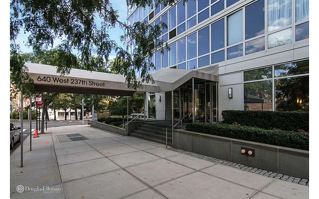 Rented by Douglas Elliman | media 19