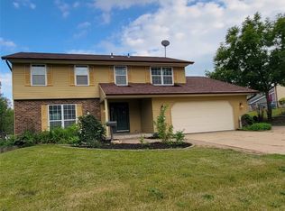 3945 Johnson Ave NW, Cedar Rapids, IA 52405
