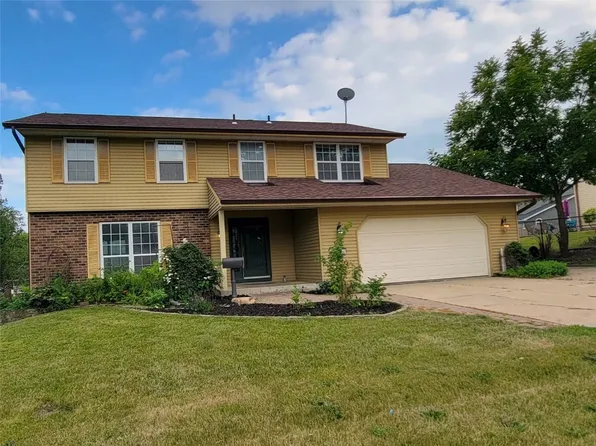 3945 Johnson Ave NW, Cedar Rapids, IA 52405