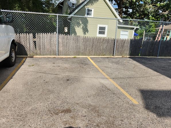 7 National St #7, Elgin, IL 60123