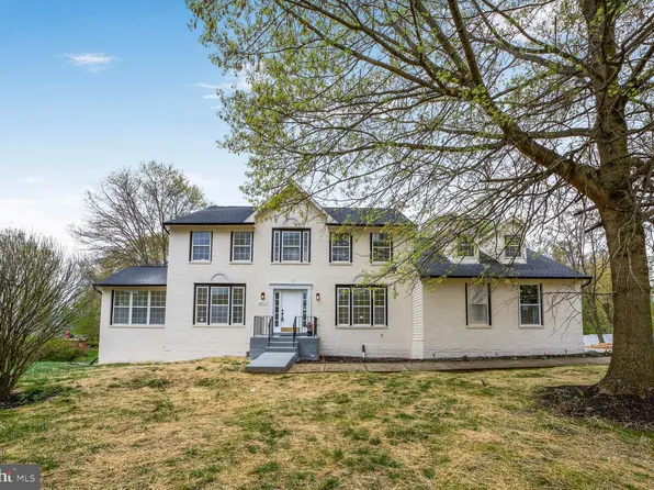 4311 Cimarron Ln, Fort Washington, MD 20744