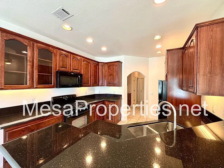 18195 Harbor Dr — Photo 9