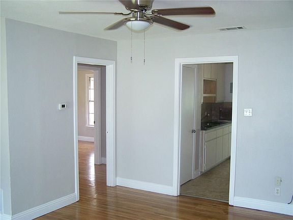 4th image of 3105 Elm Park