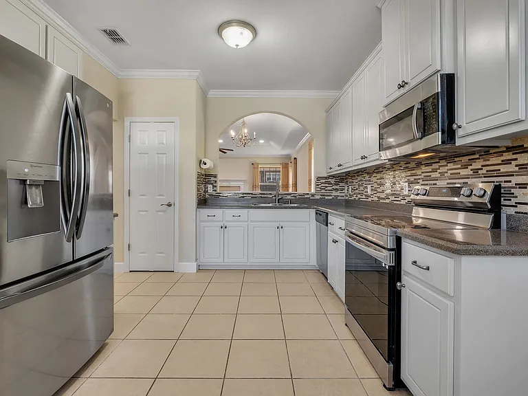 7056 Sawley Ln — Photo 6