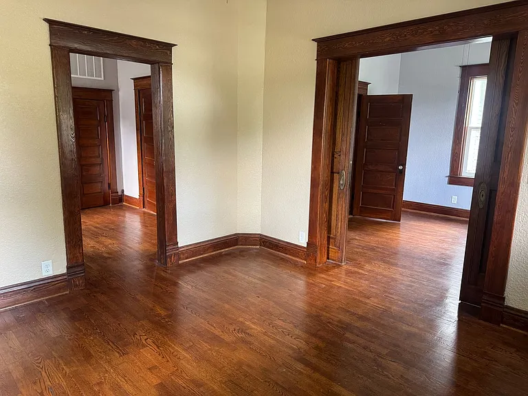 2707 Sacramento St — Photo 9