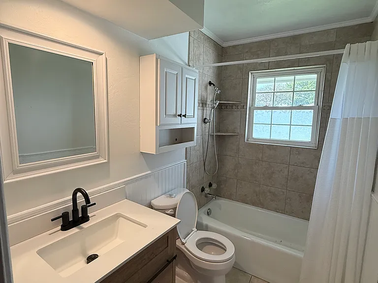 2517 Larkspur Ln — Photo 15