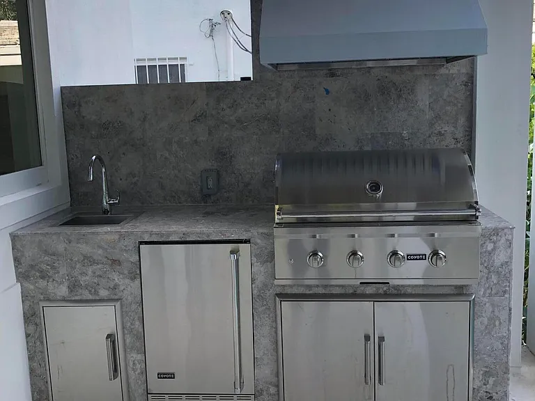 5021 Maggiore St — Photo 11