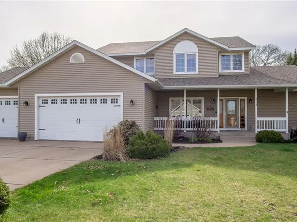 4718 Oak Bluff Court, Eau Claire, WI 54701